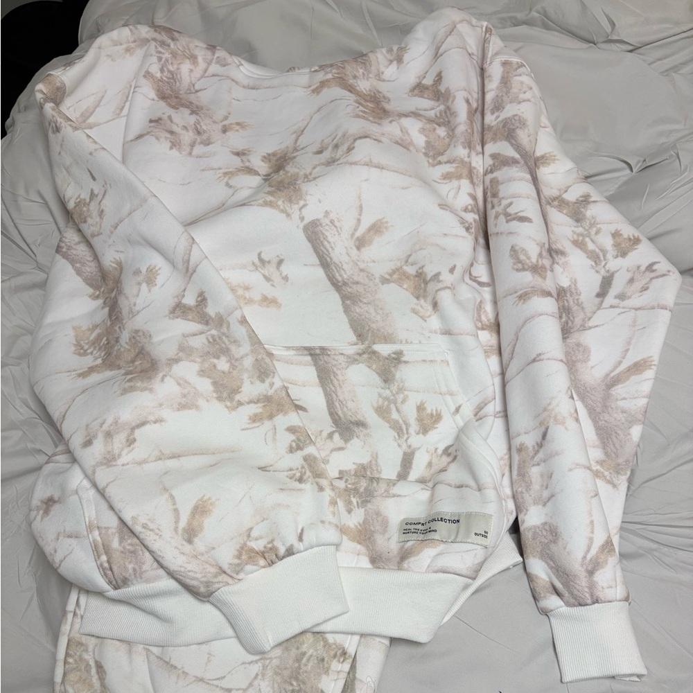 Women's comfrt jog set cream & brown